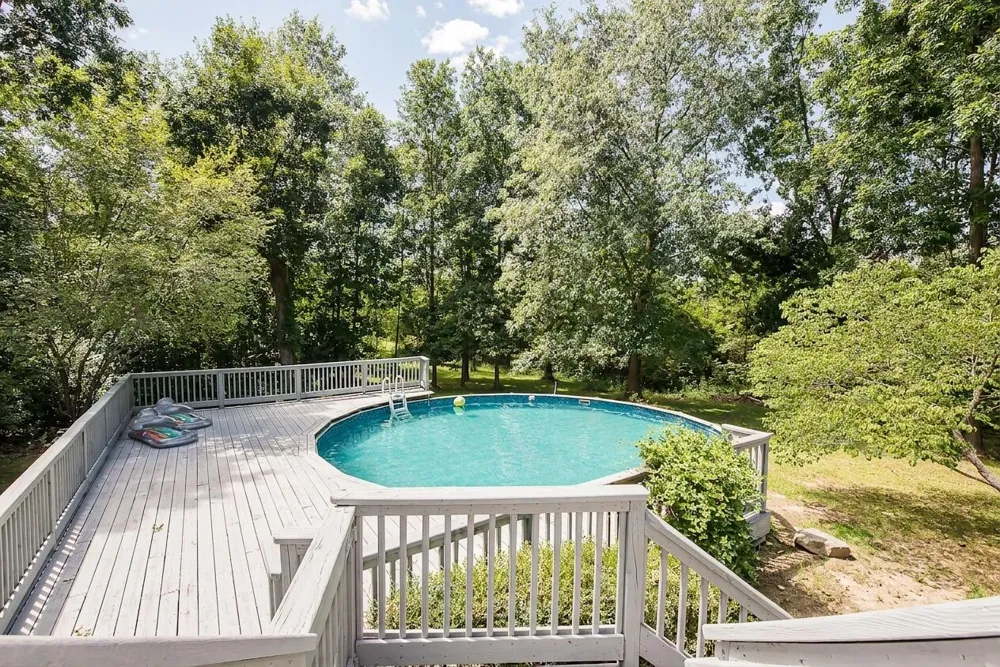 8208 Parker Road Saline, MI 48176