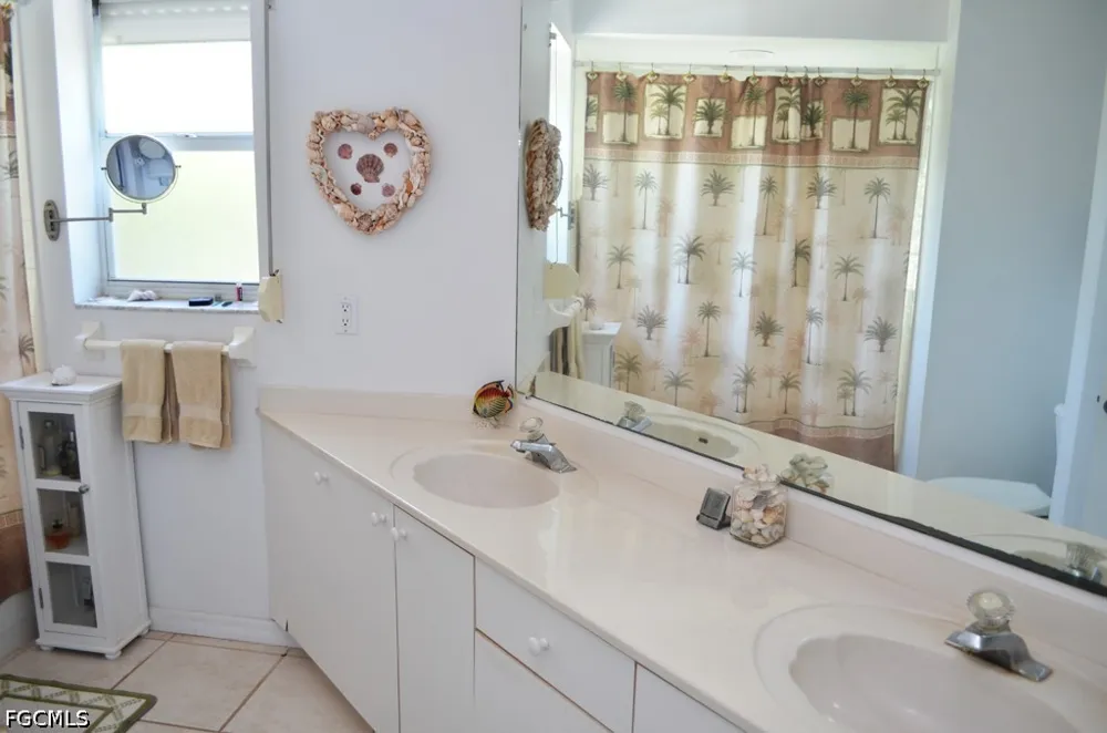 Bartlett Parkway Captiva, FL 33924