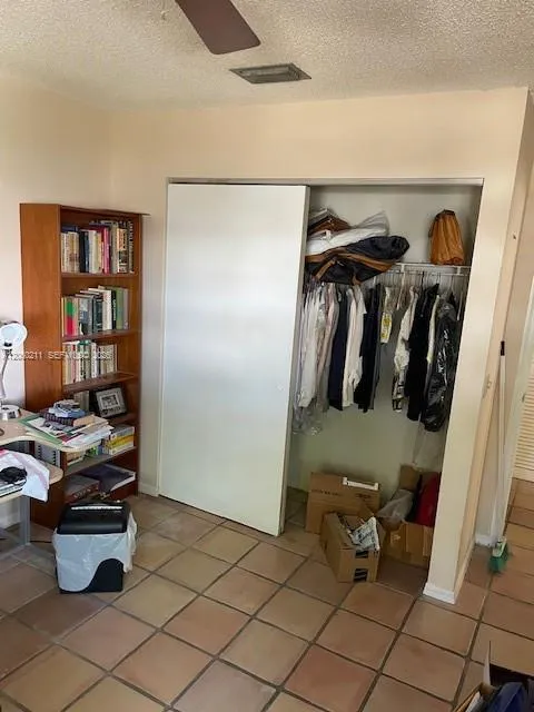 3532 Emerald Oaks Dr #2706 Hollywood, FL 33021