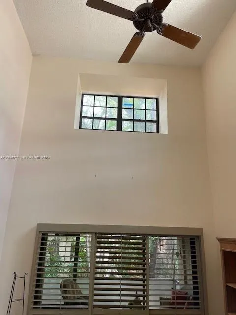 3532 Emerald Oaks Dr #2706 Hollywood, FL 33021