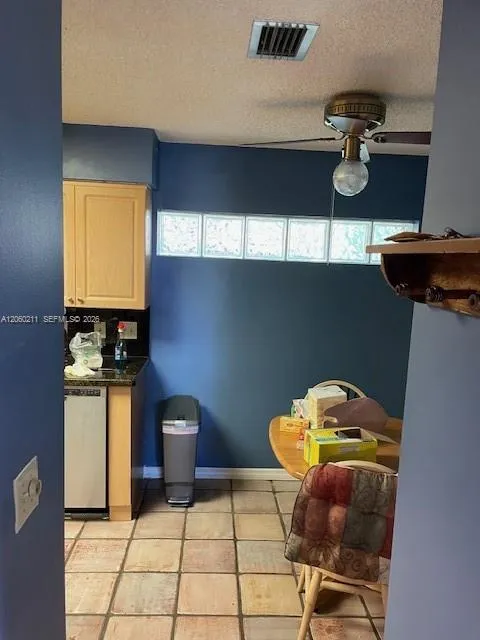 3532 Emerald Oaks Dr #2706 Hollywood, FL 33021
