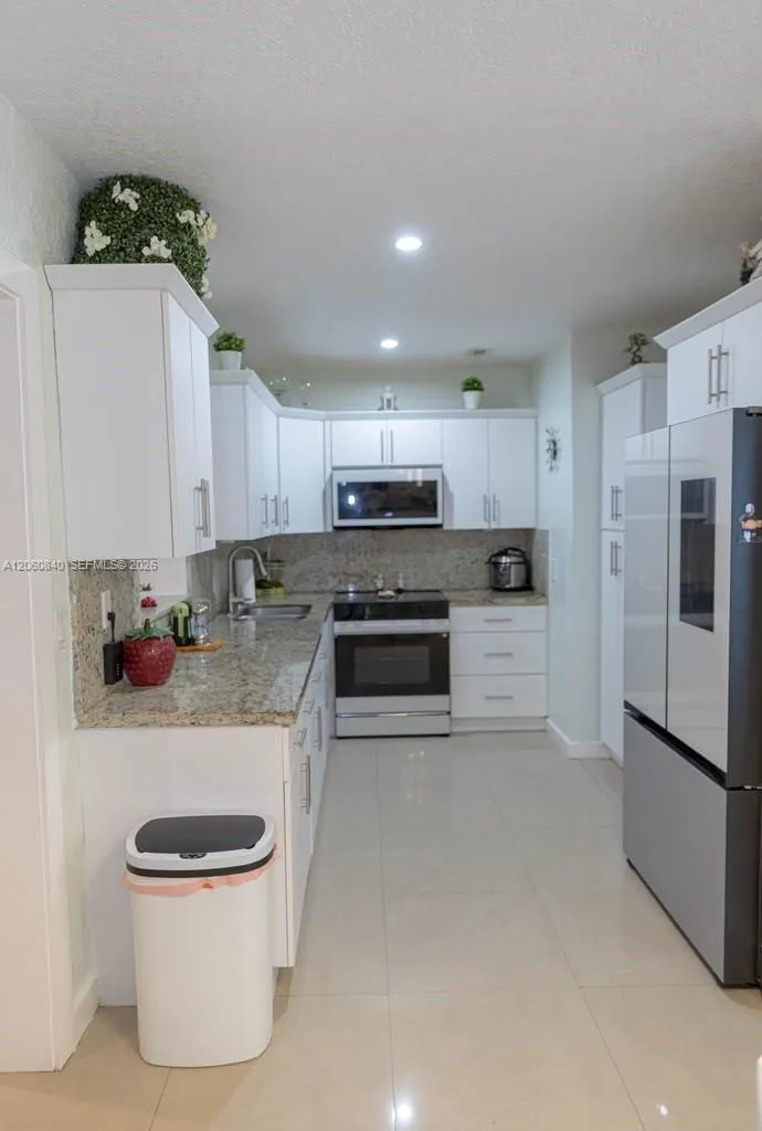 1655 NW 124th St North Miami, FL 33167