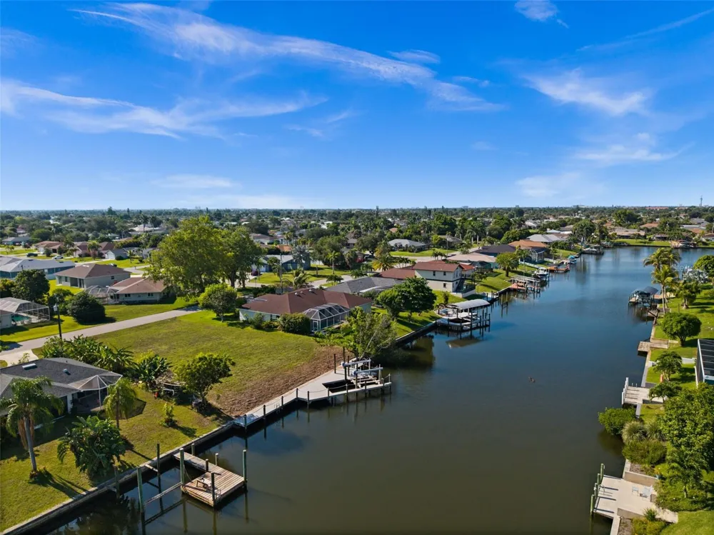 3022 SE 6TH AVENUE Cape Coral, FL 33904