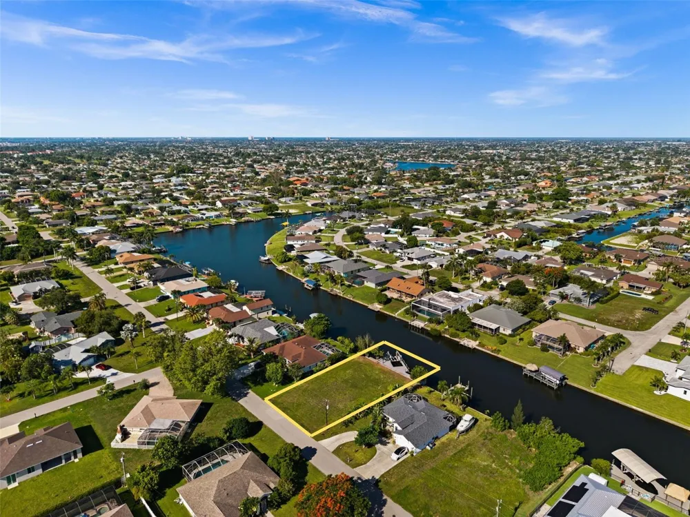 3022 SE 6TH AVENUE Cape Coral, FL 33904