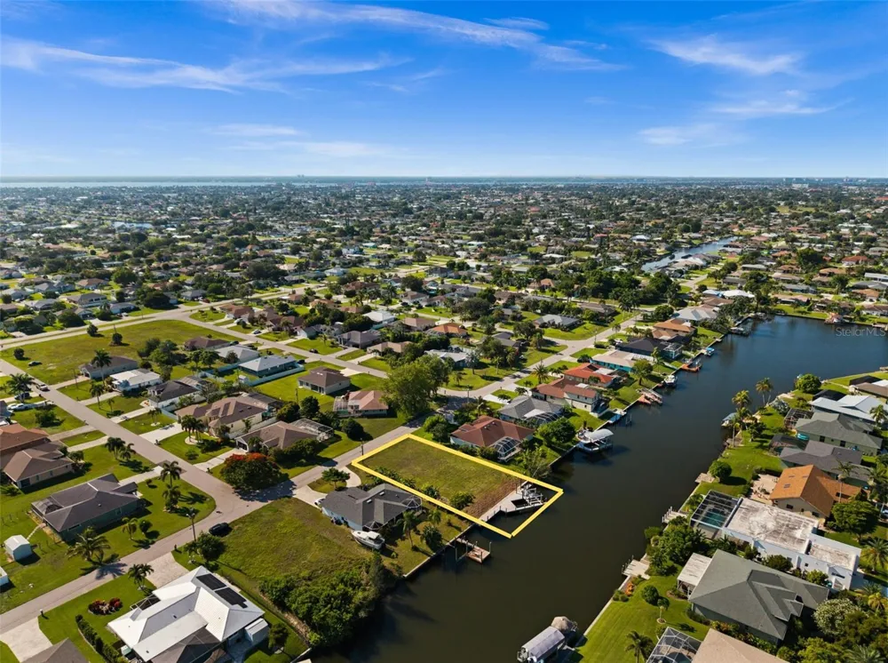 3022 SE 6TH AVENUE Cape Coral, FL 33904