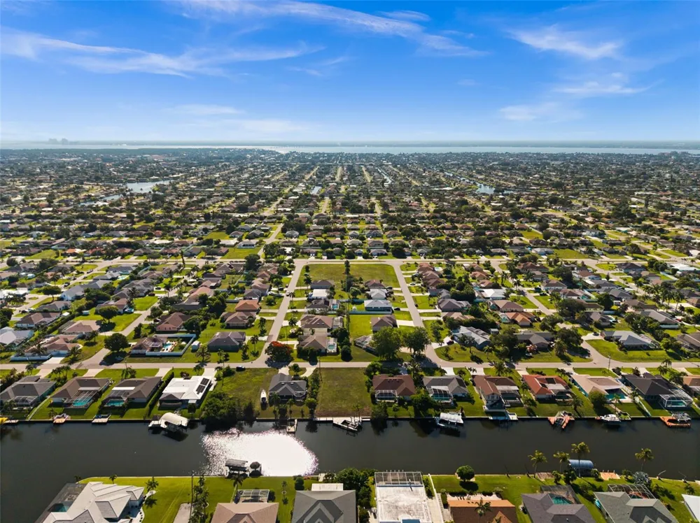3022 SE 6TH AVENUE Cape Coral, FL 33904