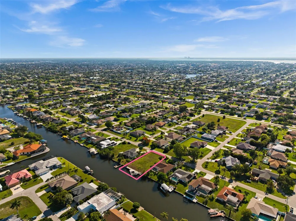 3022 SE 6TH AVENUE Cape Coral, FL 33904