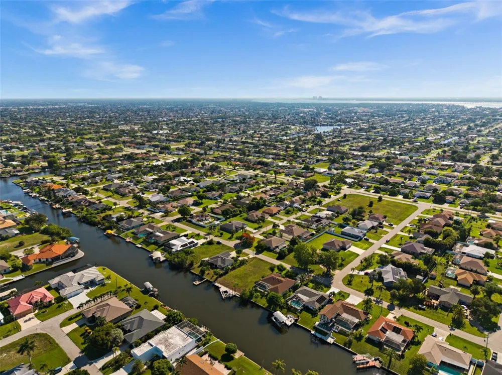 3022 SE 6TH AVENUE Cape Coral, FL 33904