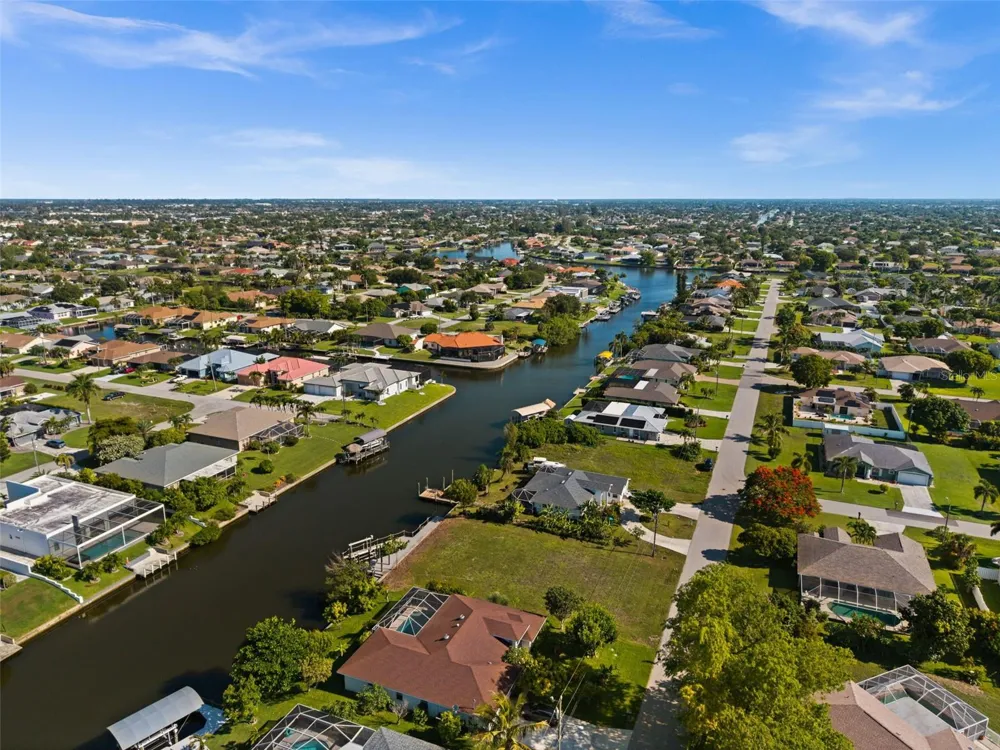 3022 SE 6TH AVENUE Cape Coral, FL 33904
