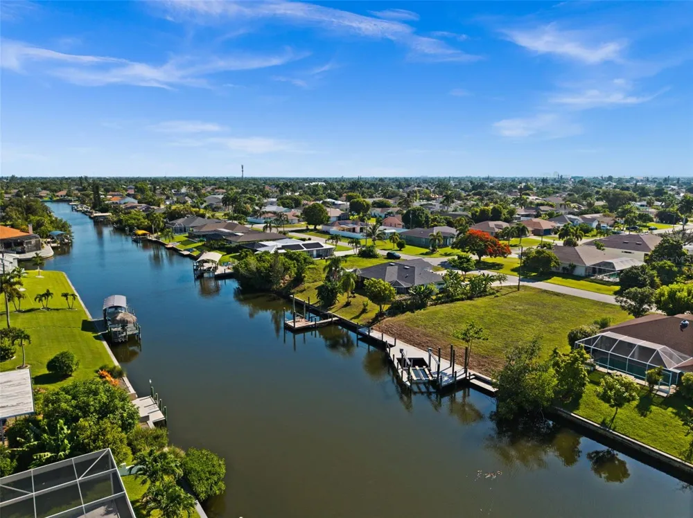 3022 SE 6TH AVENUE Cape Coral, FL 33904