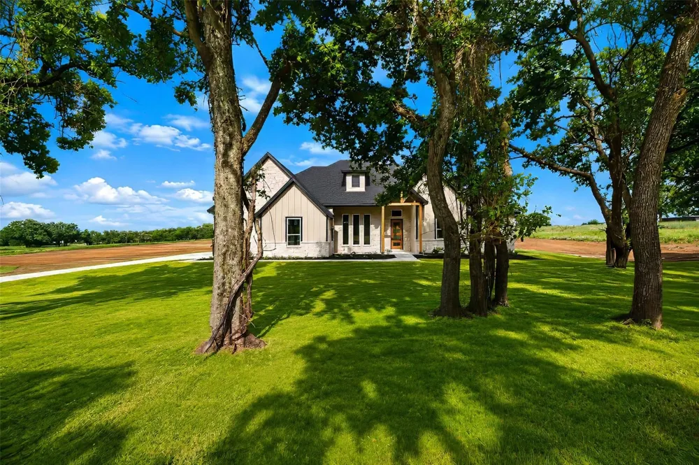 1045 VH Ranch Road Poolville, TX 76487