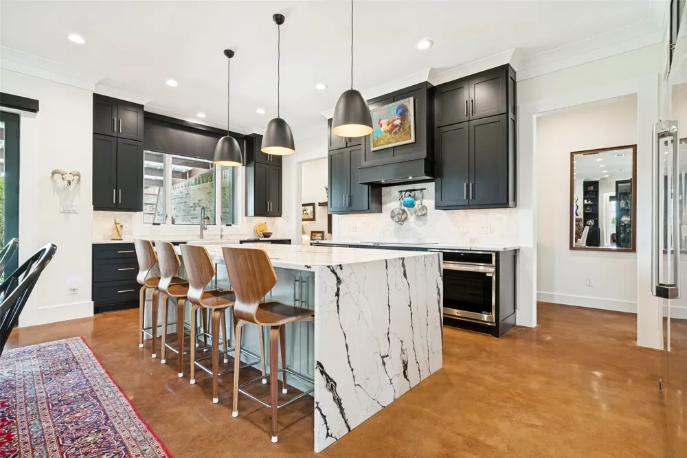 2125 Canyon Wren Loop Graford, TX 76449