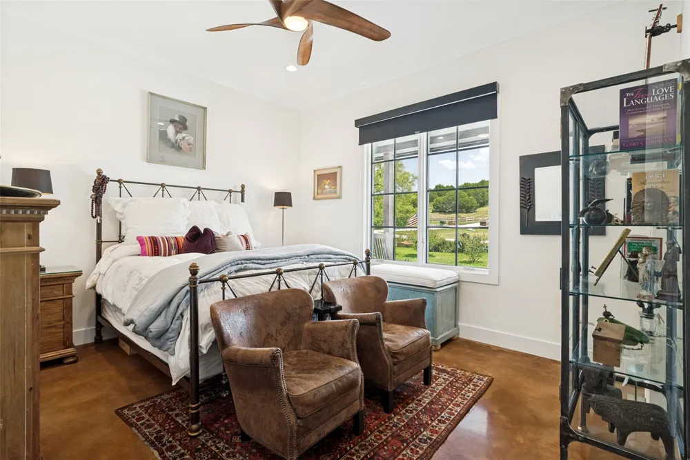 2125 Canyon Wren Loop Graford, TX 76449