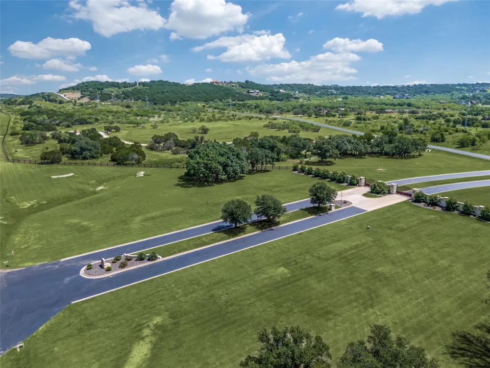 2125 Canyon Wren Loop Graford, TX 76449