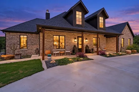 2125 Canyon Wren Loop