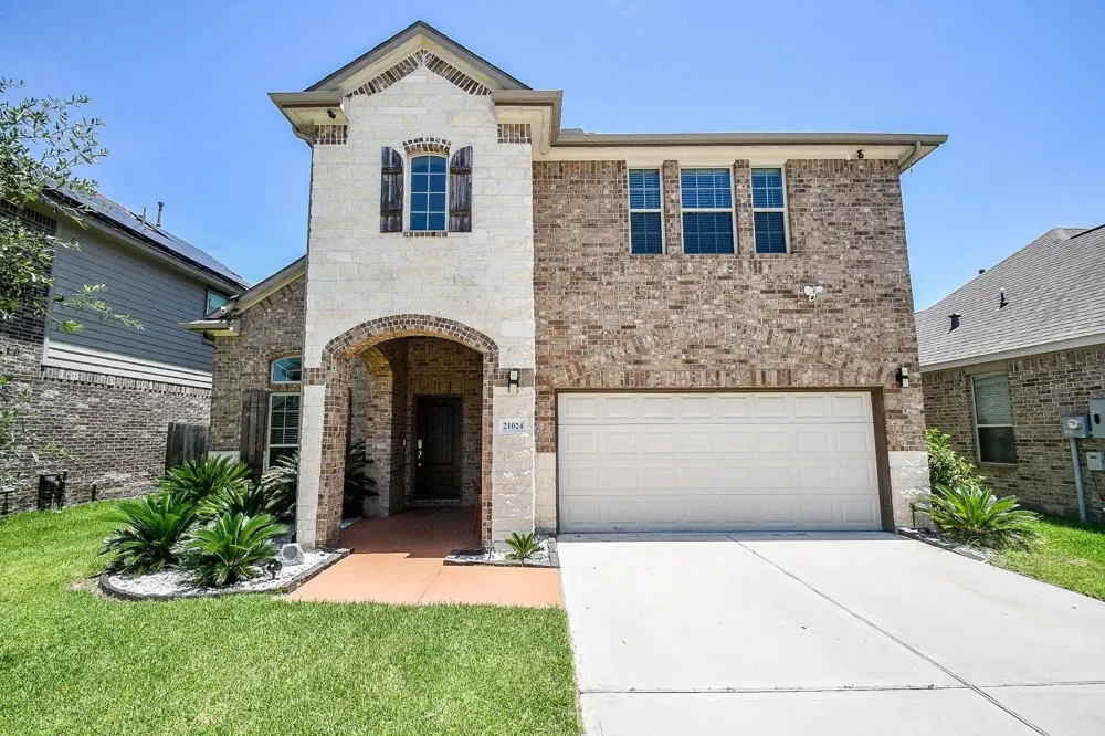 21024 Bracer Street Kingwood, TX 77339