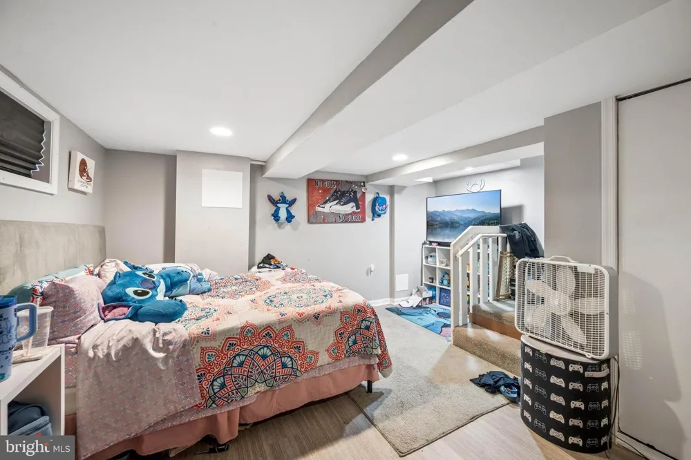 5925 LILLYAN AVENUE Baltimore, MD 21206