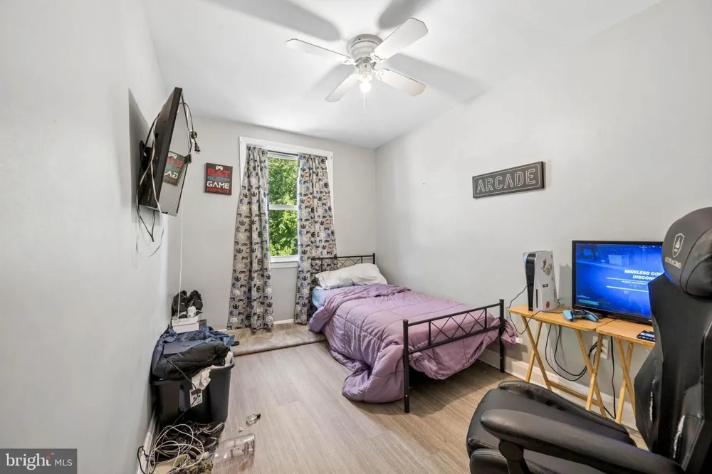 5925 LILLYAN AVENUE Baltimore, MD 21206