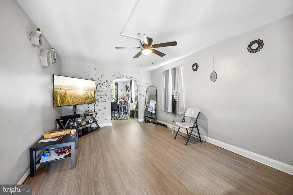 5925 LILLYAN AVENUE Baltimore, MD 21206