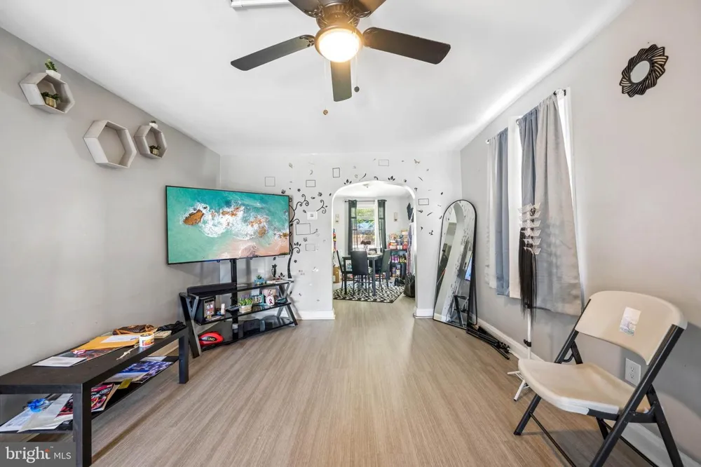 5925 LILLYAN AVENUE Baltimore, MD 21206