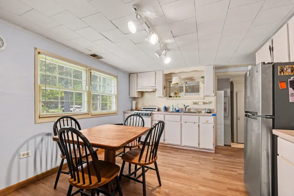 24675 Chestnut Street Dowagiac, MI 49047