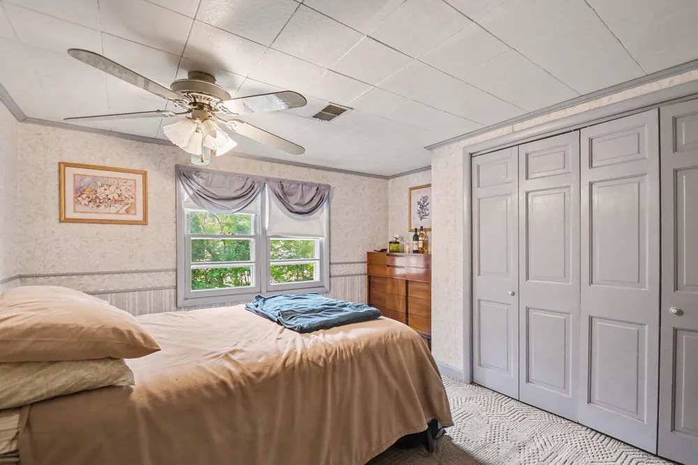 24675 Chestnut Street Dowagiac, MI 49047