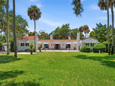 636 RIVERSIDE DRIVE