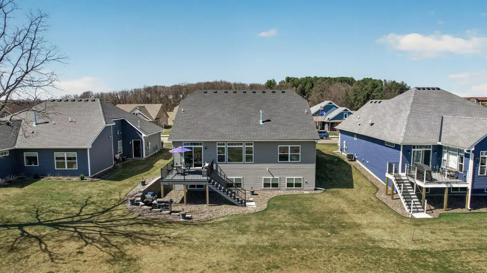 25415 Farmstead Lane Wyoming, MN 55092