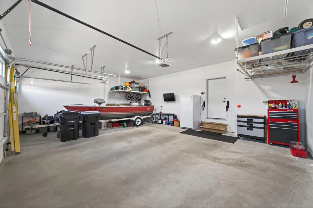 25415 Farmstead Lane Wyoming, MN 55092