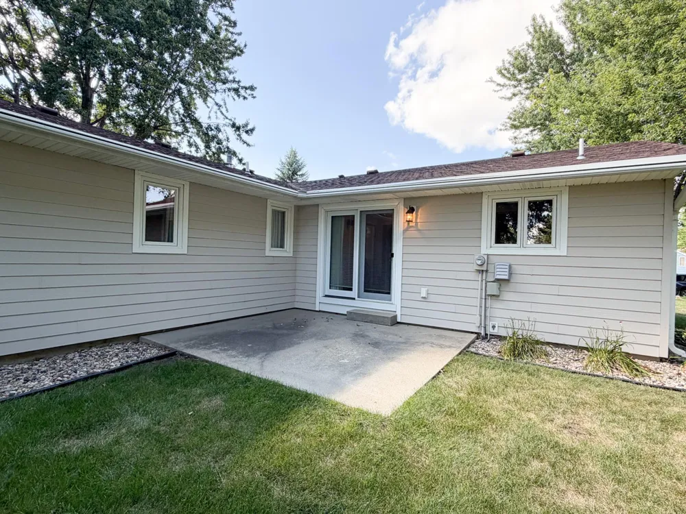 1523 Eckerson Drive Worthington, MN 56187