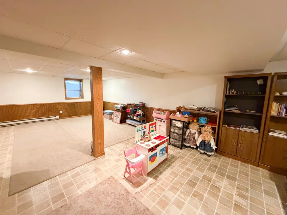 1523 Eckerson Drive Worthington, MN 56187