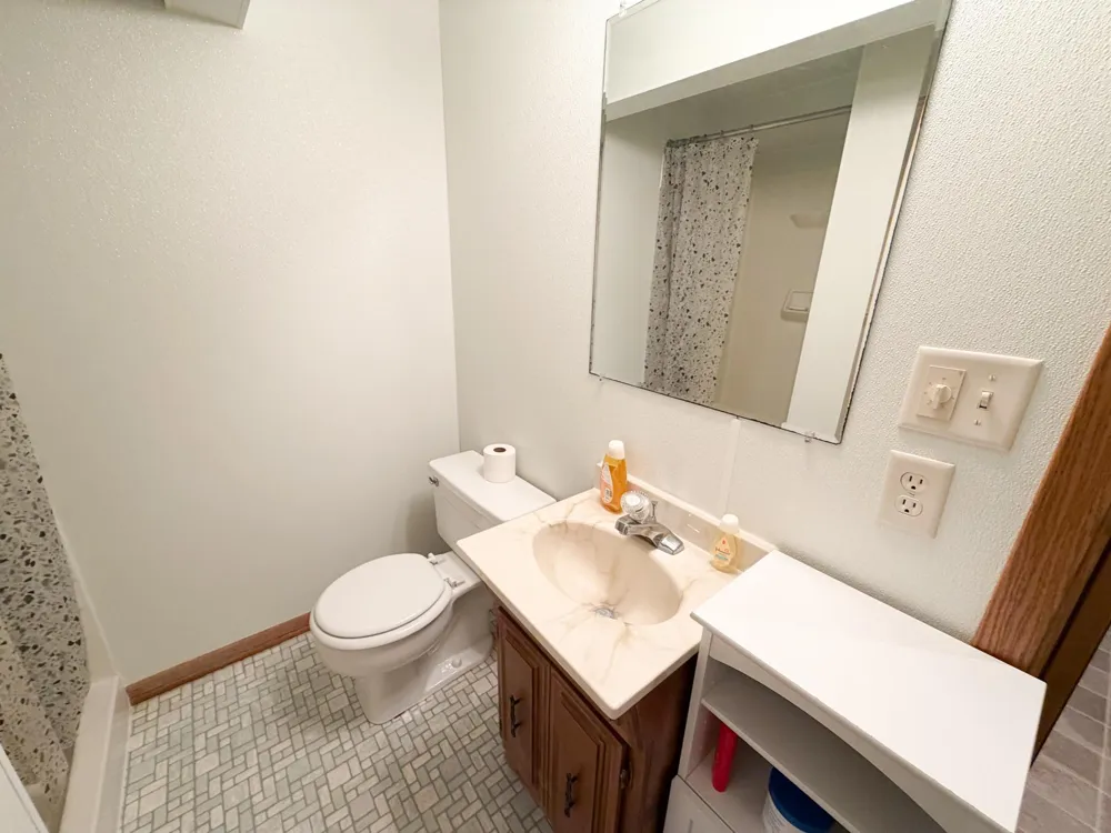 1523 Eckerson Drive Worthington, MN 56187