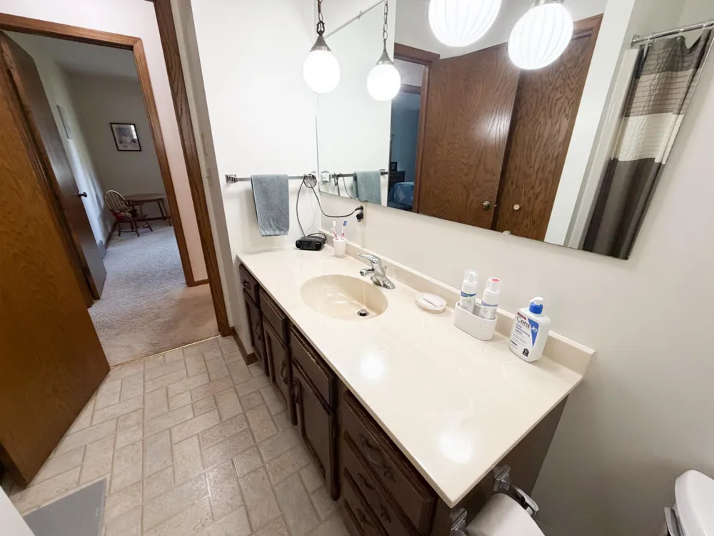 1523 Eckerson Drive Worthington, MN 56187
