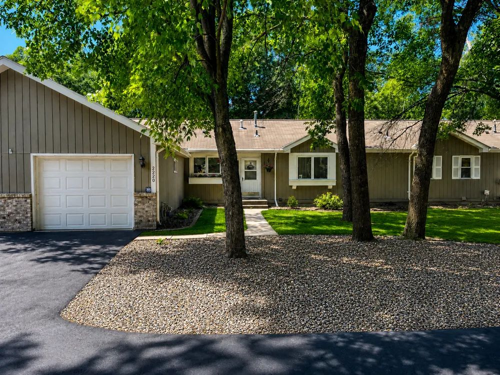 2220 Spruce Drive #1 Brainerd, MN 56401