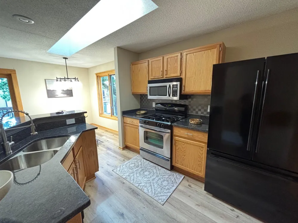 11136 Cottonwood Street NW Coon Rapids, MN 55448
