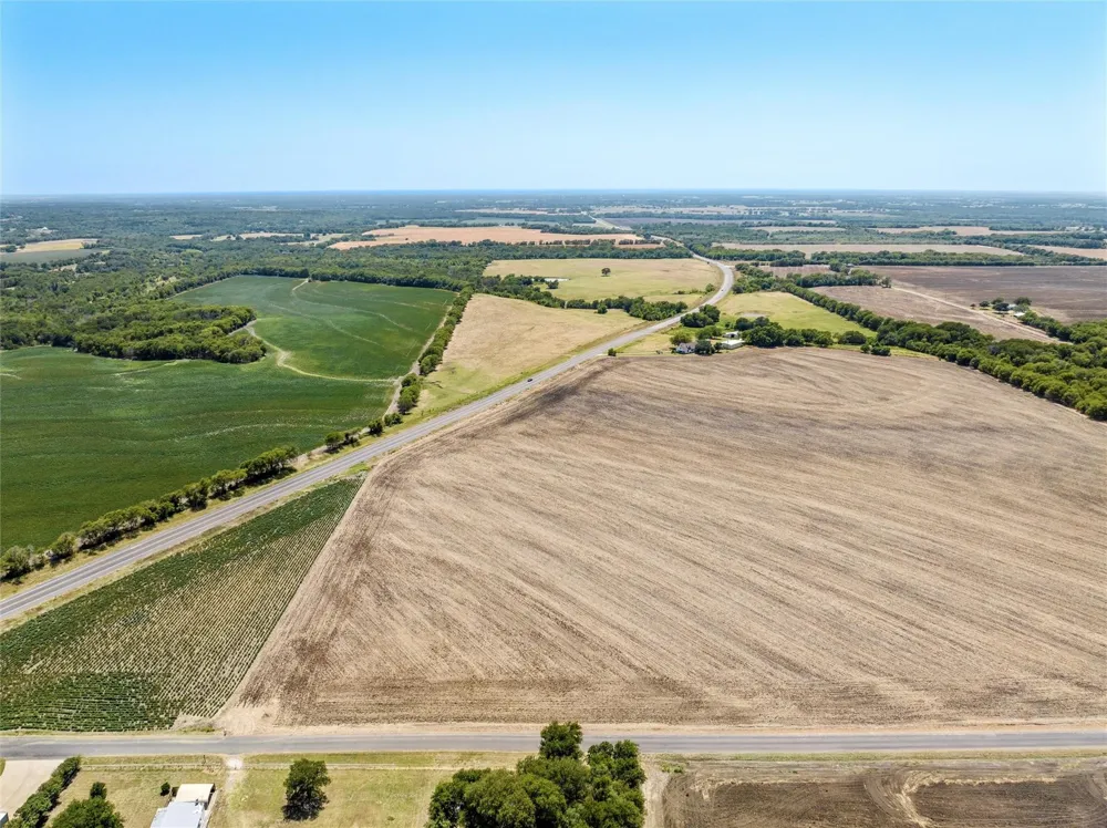 T M West Parkway West, TX 76691