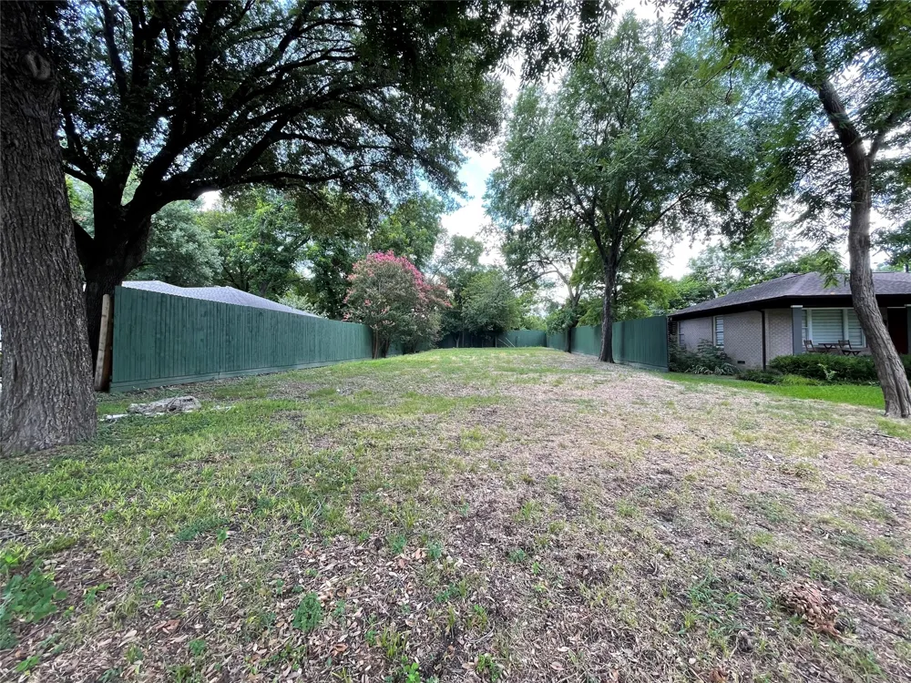 3776 Shorecrest Drive Dallas, TX 75209