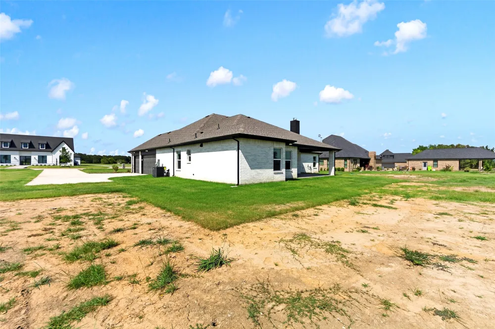 1209 DEERFIELD DRIVE Wills Point, TX 75169