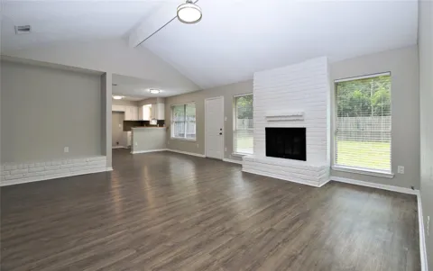 7814 Barnhill