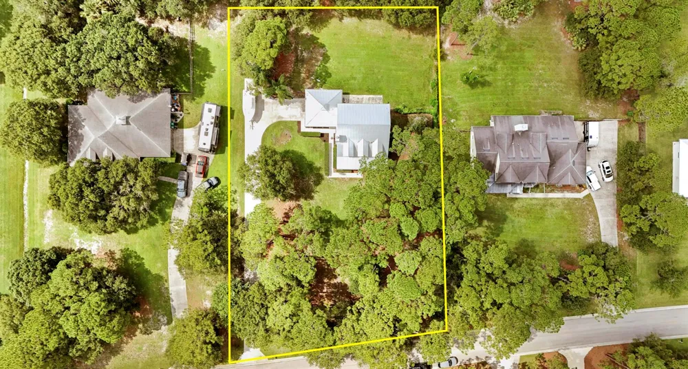 10635 Pine Needle Drive Fort Pierce, FL 34945