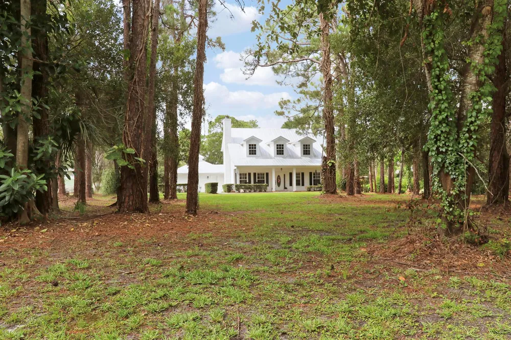 10635 Pine Needle Drive Fort Pierce, FL 34945