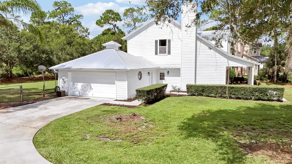10635 Pine Needle Drive Fort Pierce, FL 34945