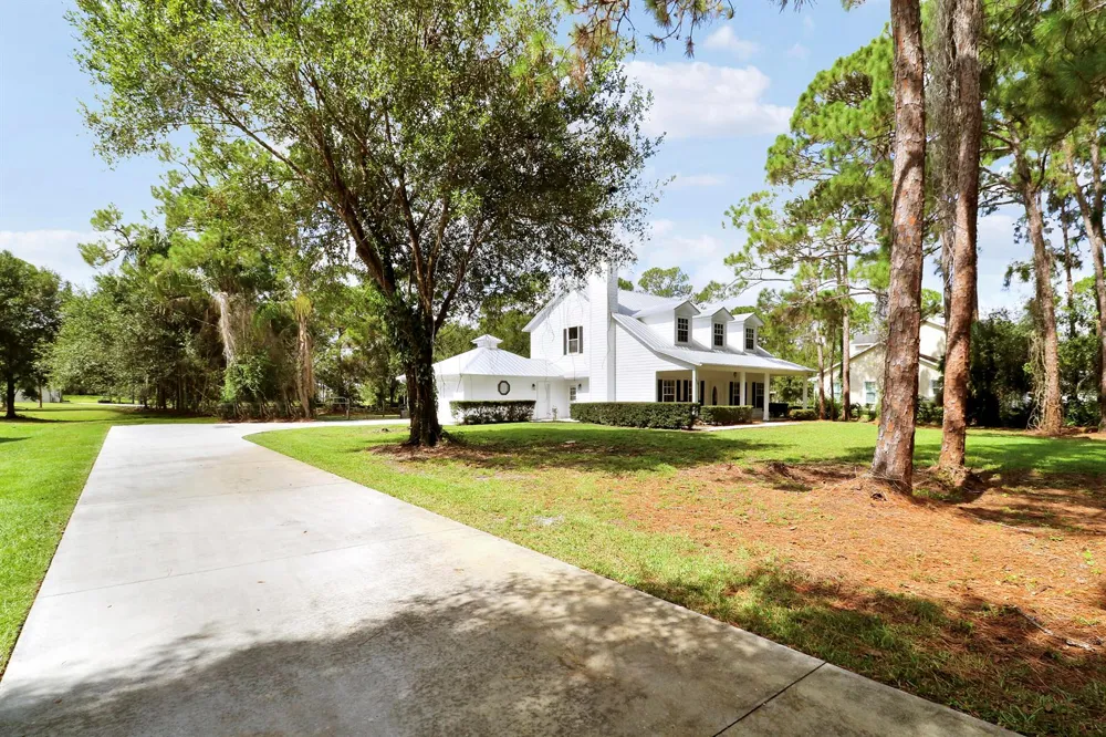 10635 Pine Needle Drive Fort Pierce, FL 34945