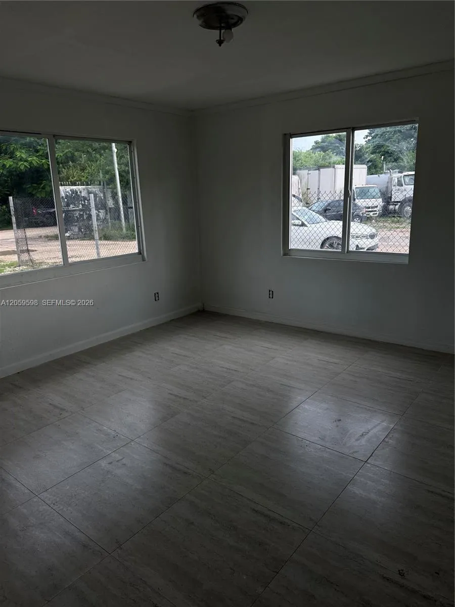 15430 SW 194th Ave #. Miami, FL 33187