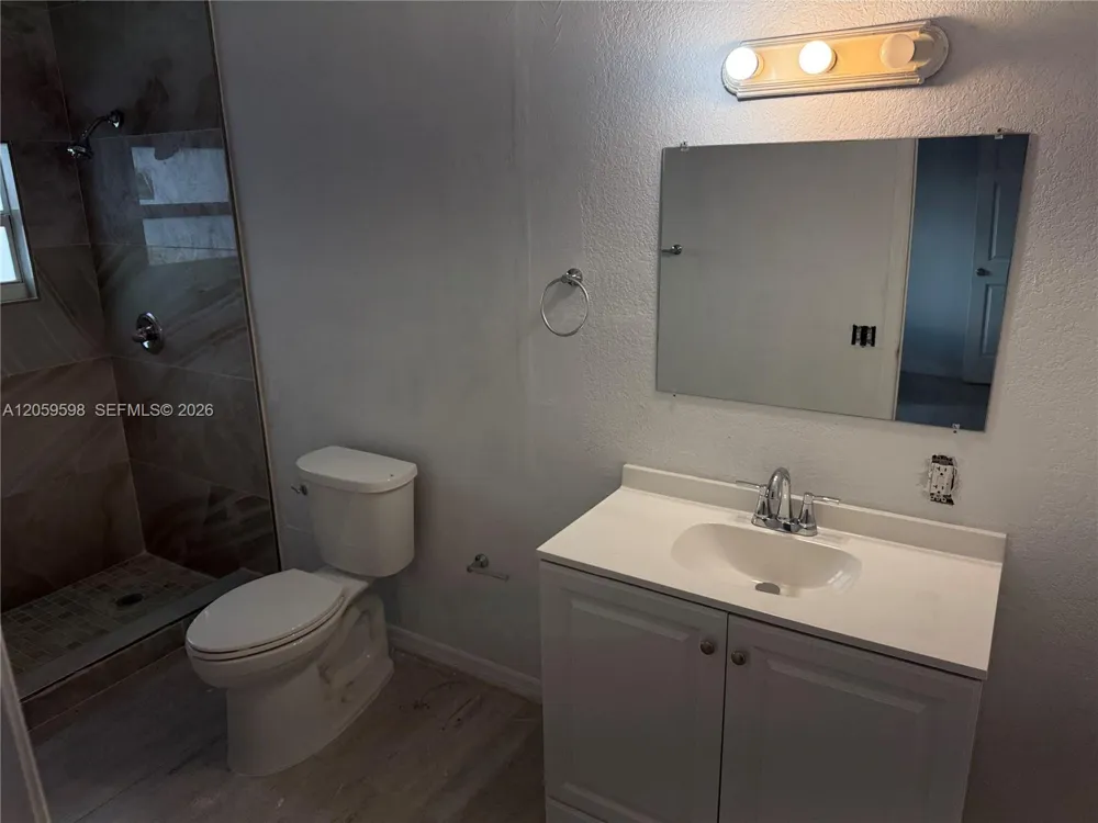 15430 SW 194th Ave #. Miami, FL 33187