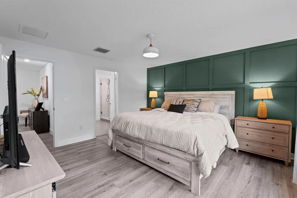 6001 Woods Edge Circle Riviera Beach, FL 33410