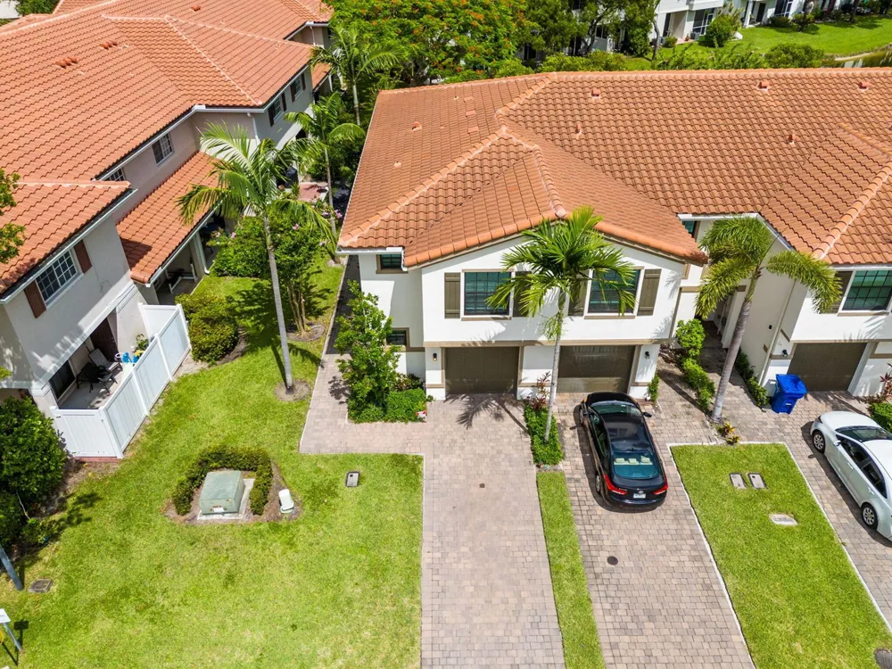 6001 Woods Edge Circle Riviera Beach, FL 33410