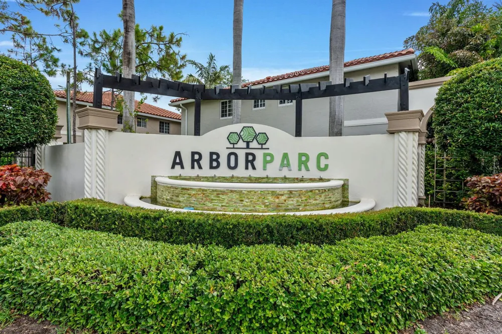 6001 Woods Edge Circle Riviera Beach, FL 33410