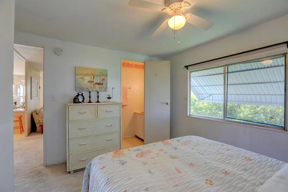 912 Oriole Circle Barefoot Bay, FL 32976