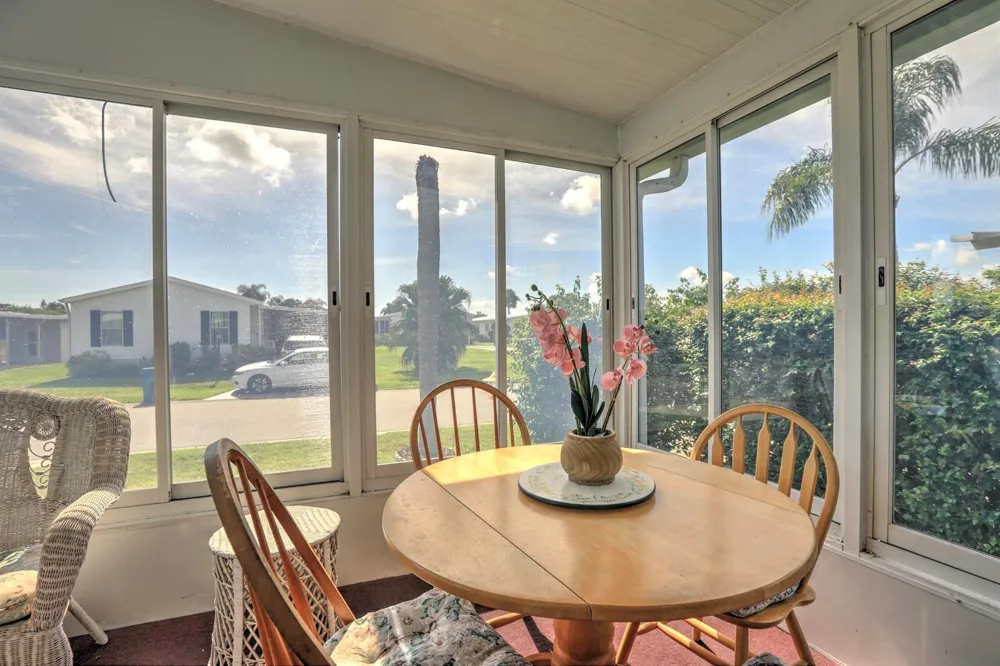912 Oriole Circle Barefoot Bay, FL 32976